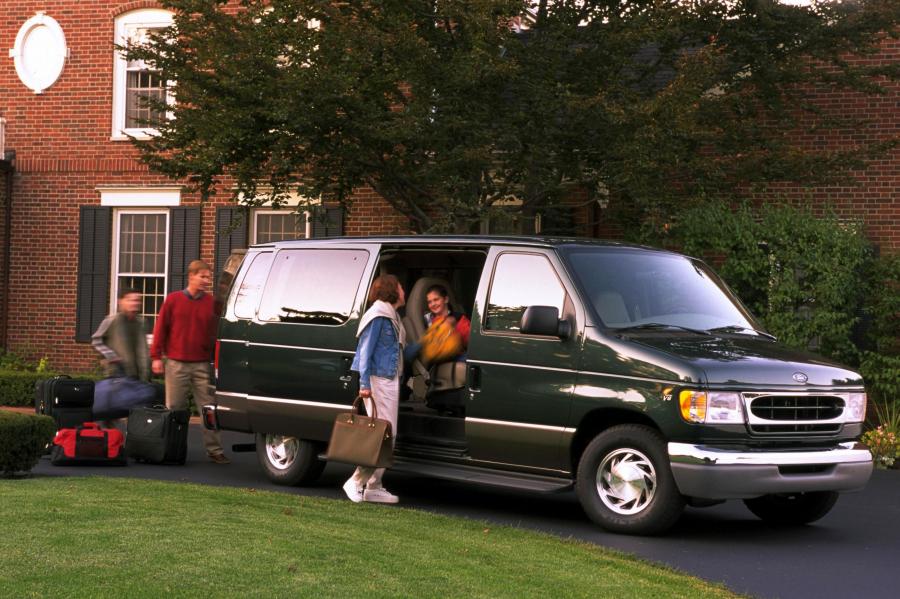  Ford Econoline 1997 года  (фото 36 из 44)
